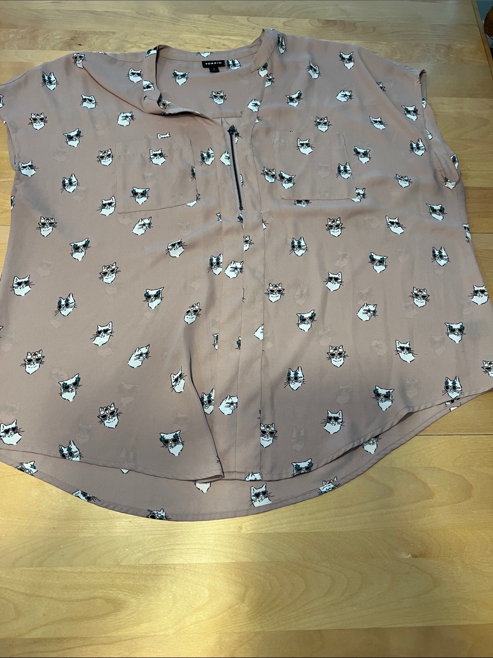Torrid 2x cat print shirt